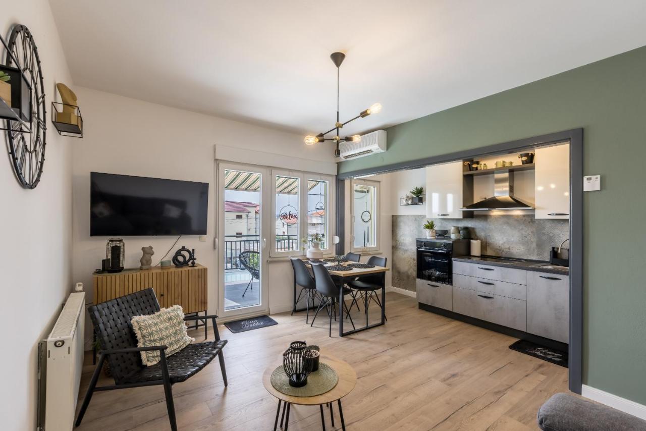 Citrus Accommodation Kaštela Zewnętrze zdjęcie
